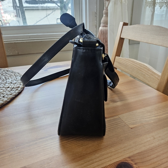 Mouflon Black Leather Crossbody Bag - Picture 2 of 11